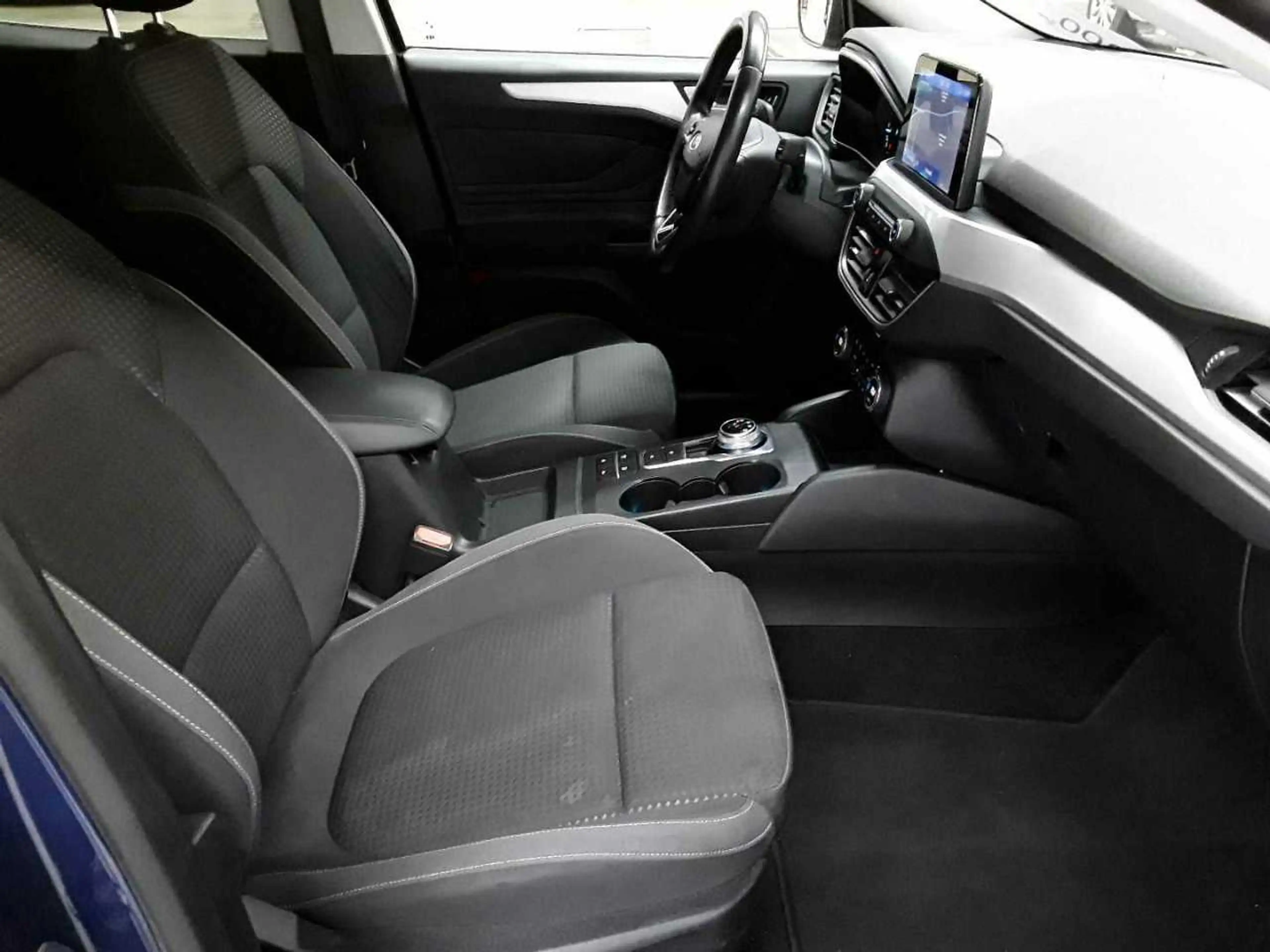 Ford Focus Focus Turnier 1.5 EB Aut. COOL&CONNECT — photo 8