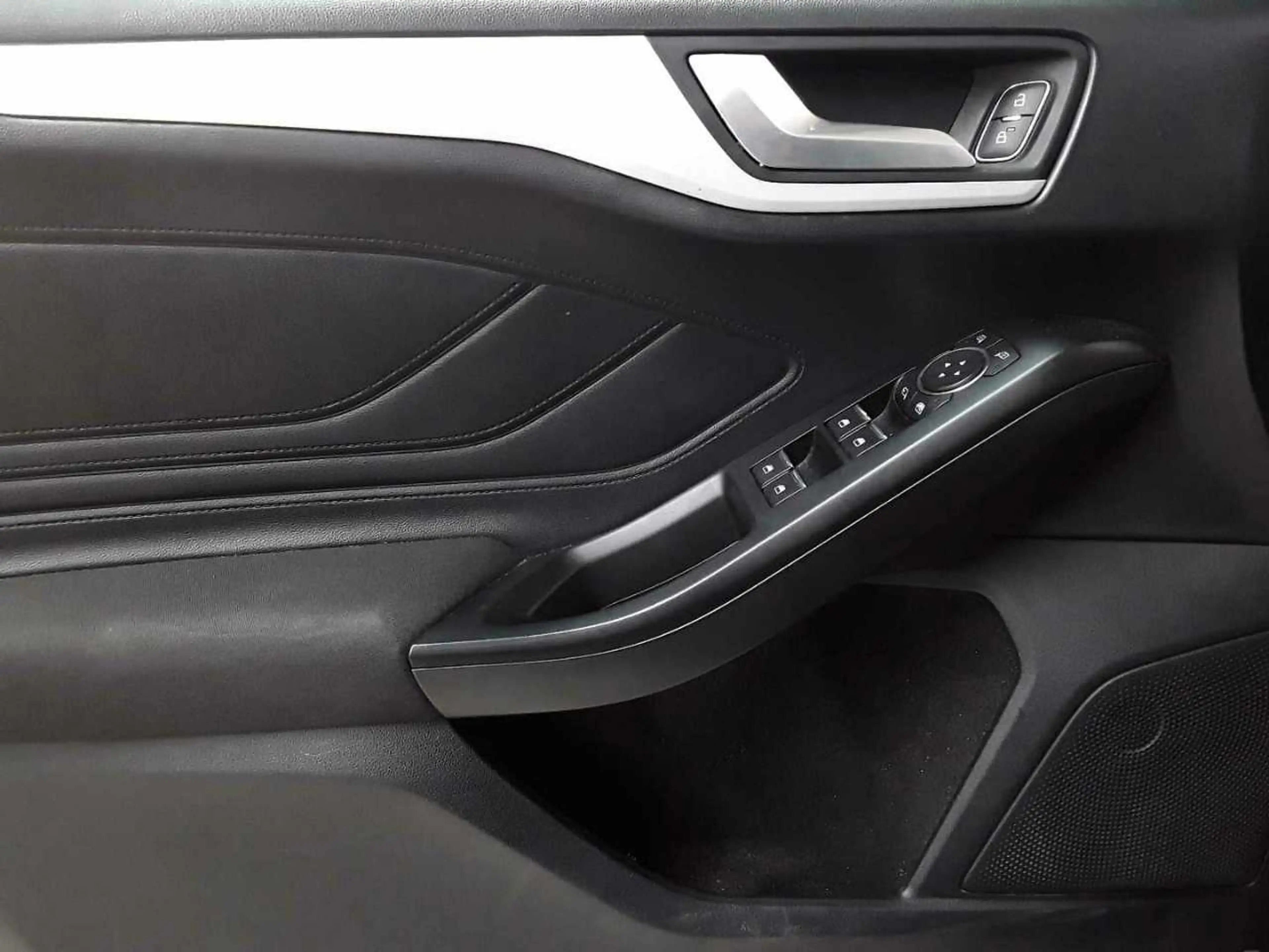 Ford Focus Focus Turnier 1.5 EB Aut. COOL&CONNECT — photo 16