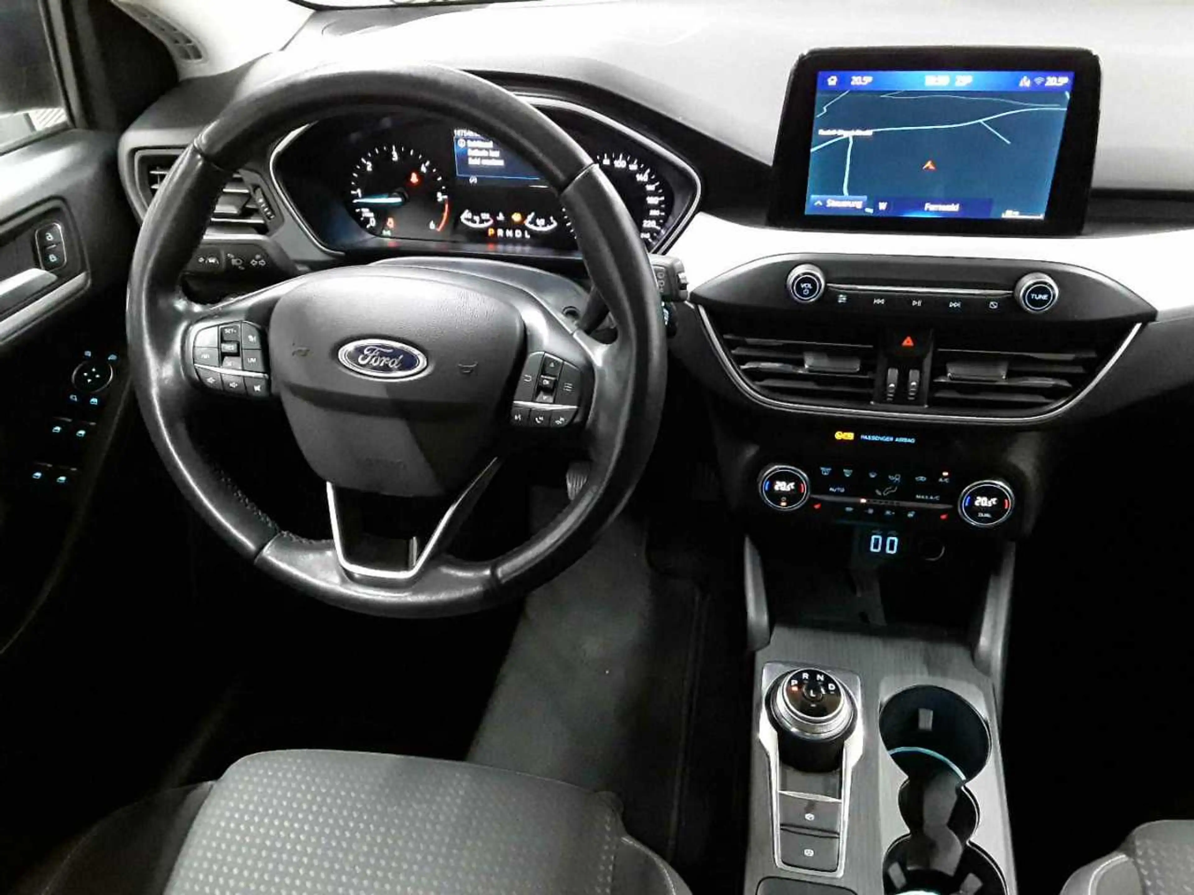 Ford Focus Focus Turnier 1.5 EB Aut. COOL&CONNECT — photo 10
