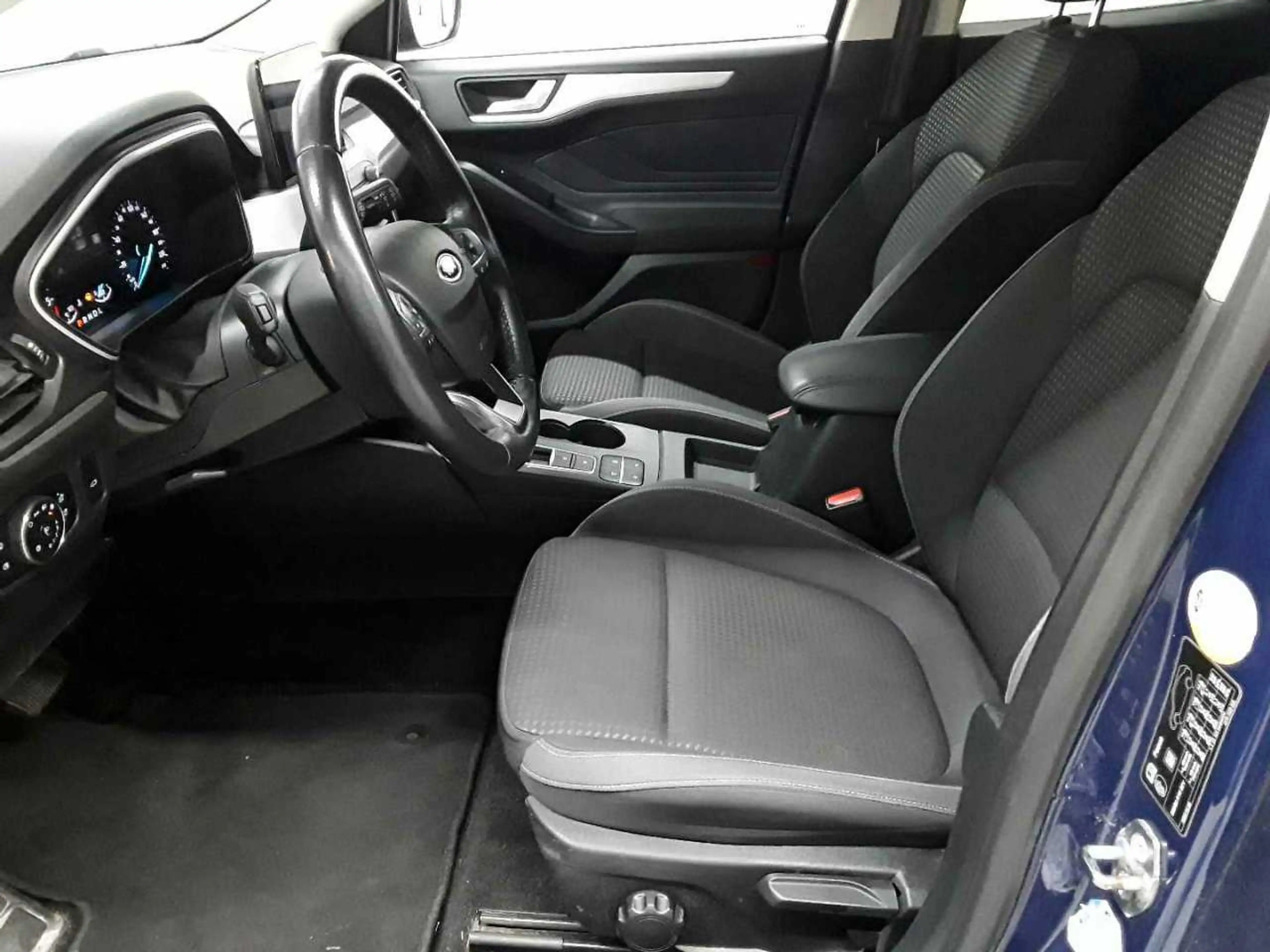Ford Focus Focus Turnier 1.5 EB Aut. COOL&CONNECT — photo 7