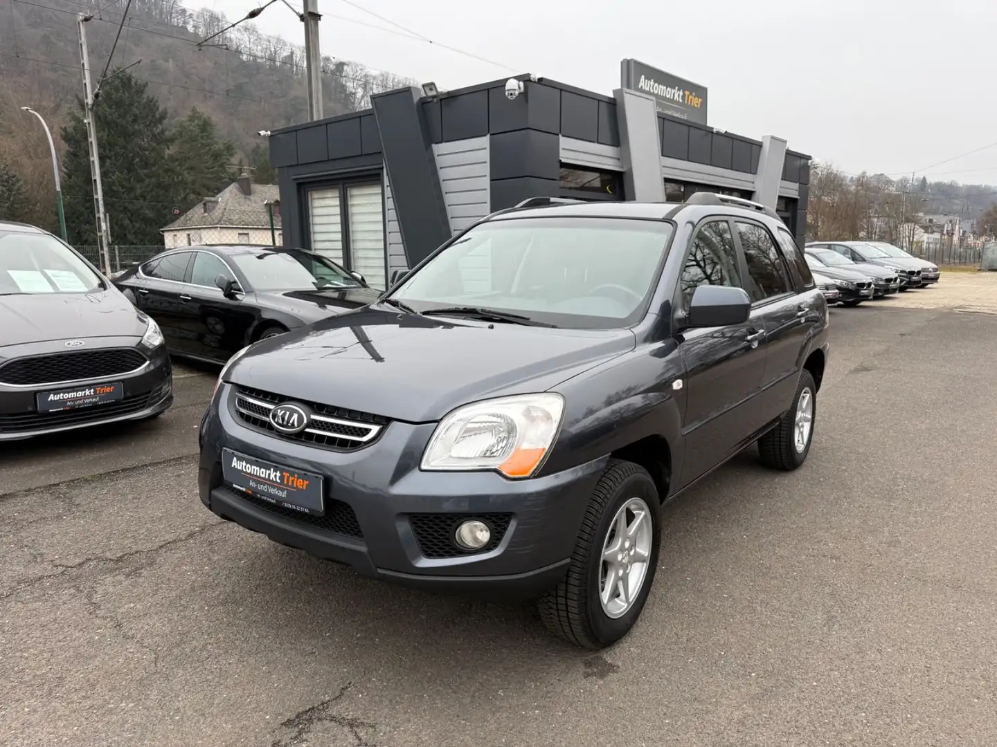 Kia Sportage 2.0 Seven Stars! TÜV NEU! Top Zustand! Vert - 1