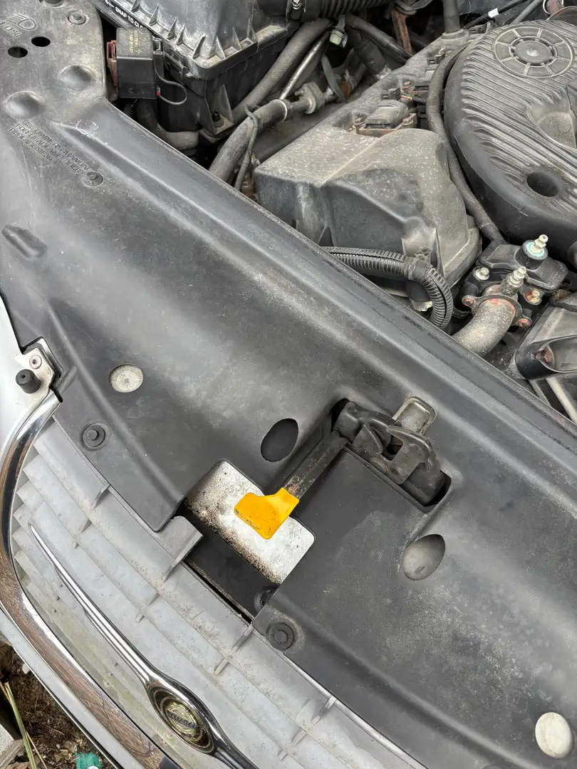 Chrysler 300 M 300 M 2.7 V6 24v Argintiu - 2