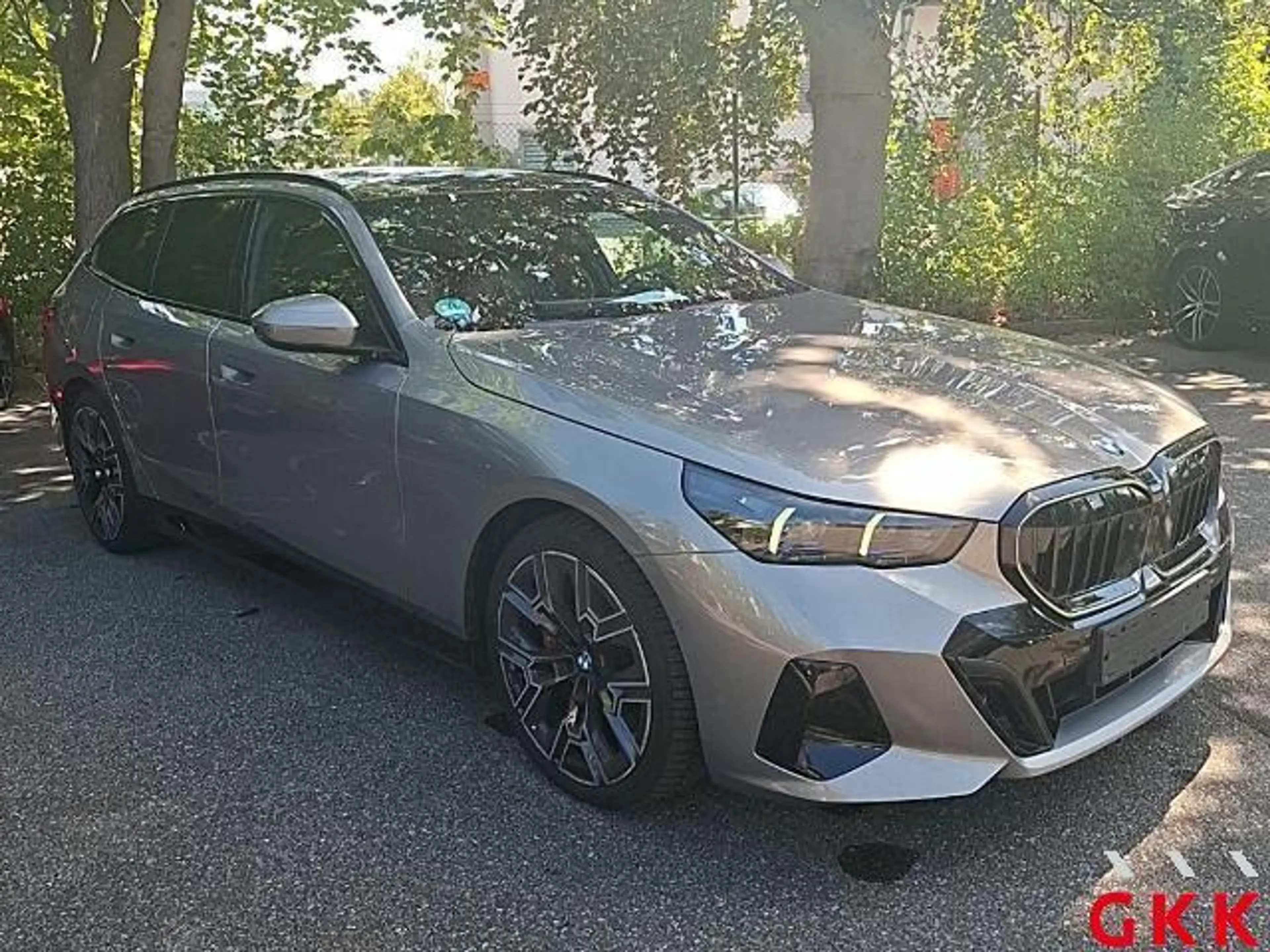 BMW 540 d xDrive Tour M-SportPRO StdHz MSitz PANO ACC — photo 2