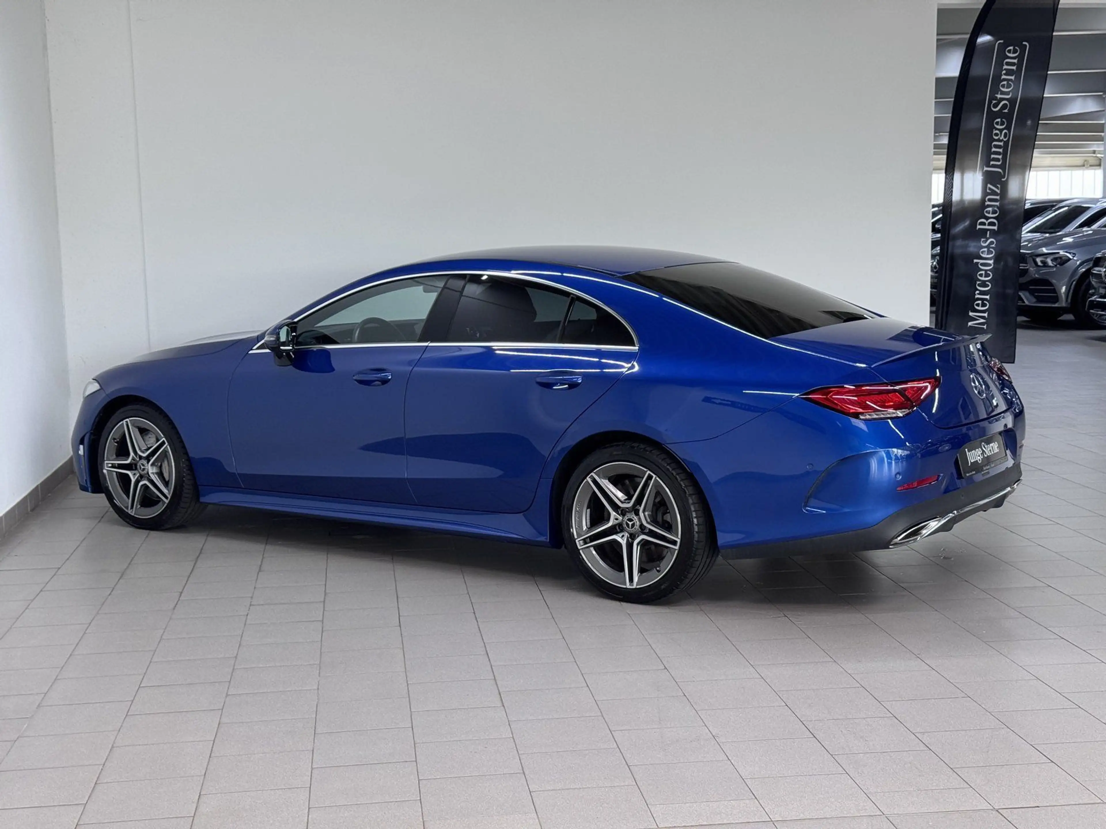 Mercedes-Benz CLS 450 4M AMG+19"AMG+AHK+LED+MBUX HIGH END+KAM — photo 3