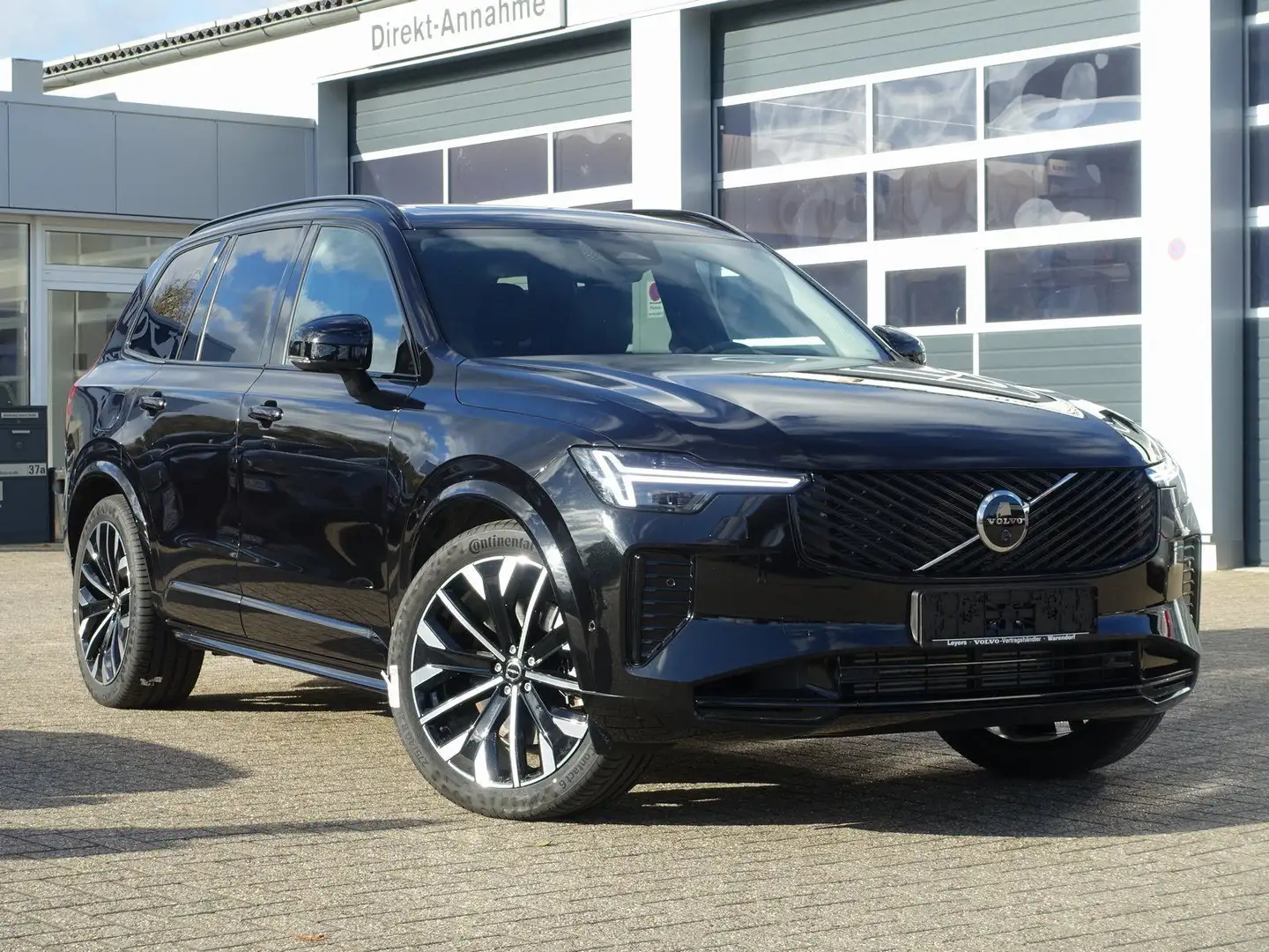 Volvo XC90 Plus Dark T8 AWD Plug-in Hybrid B&W/HUD Schwarz - 2