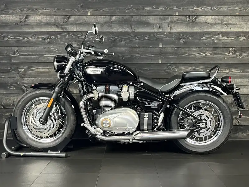 Triumph Speedmaster - foto 8