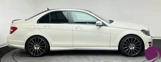 Mercedes-Benz C-Class view 4