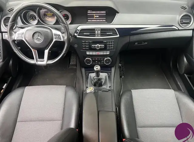 Mercedes-Benz C-Class view 7
