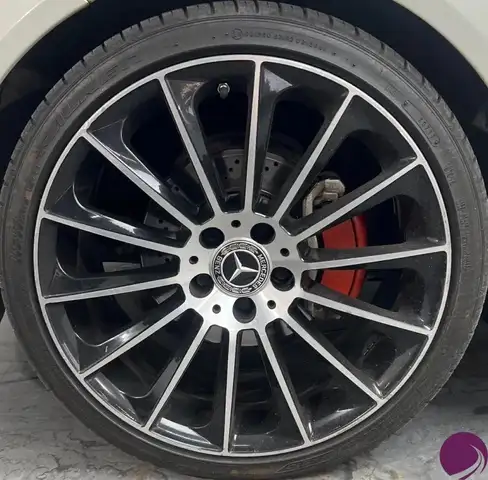 Mercedes-Benz C-Class view 19