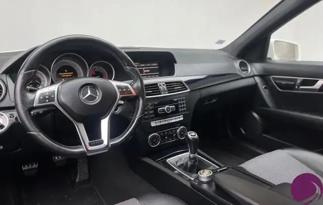 Mercedes-Benz C-Class view 17