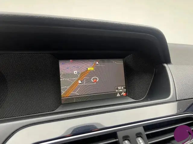 Mercedes-Benz C-Class view 14