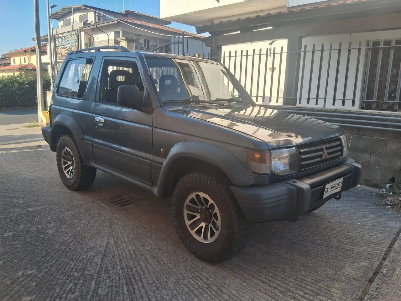 Mitsubishi Pajero Metal Top 2.5 td EXE, foto 3