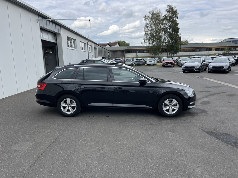 Skoda Superb Combi 2.0 TDI DSG Ambition 175€ m.20% Anz. Navi — photo 6