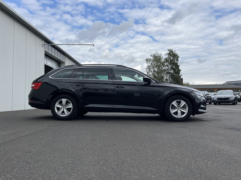 Skoda Superb Combi 2.0 TDI DSG Ambition 175€ m.20% Anz. Navi — photo 5