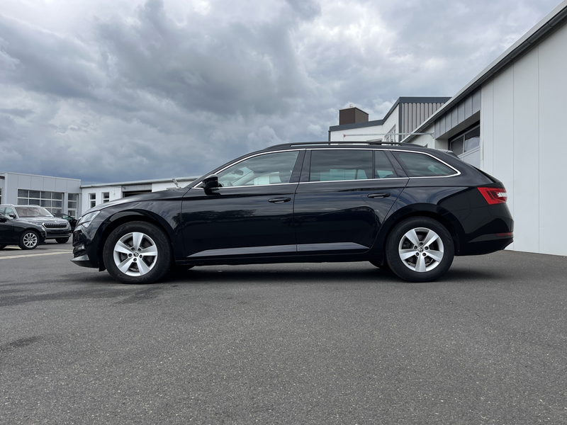 Skoda Superb Combi 2.0 TDI DSG Ambition 175€ m.20% Anz. Navi — photo 2