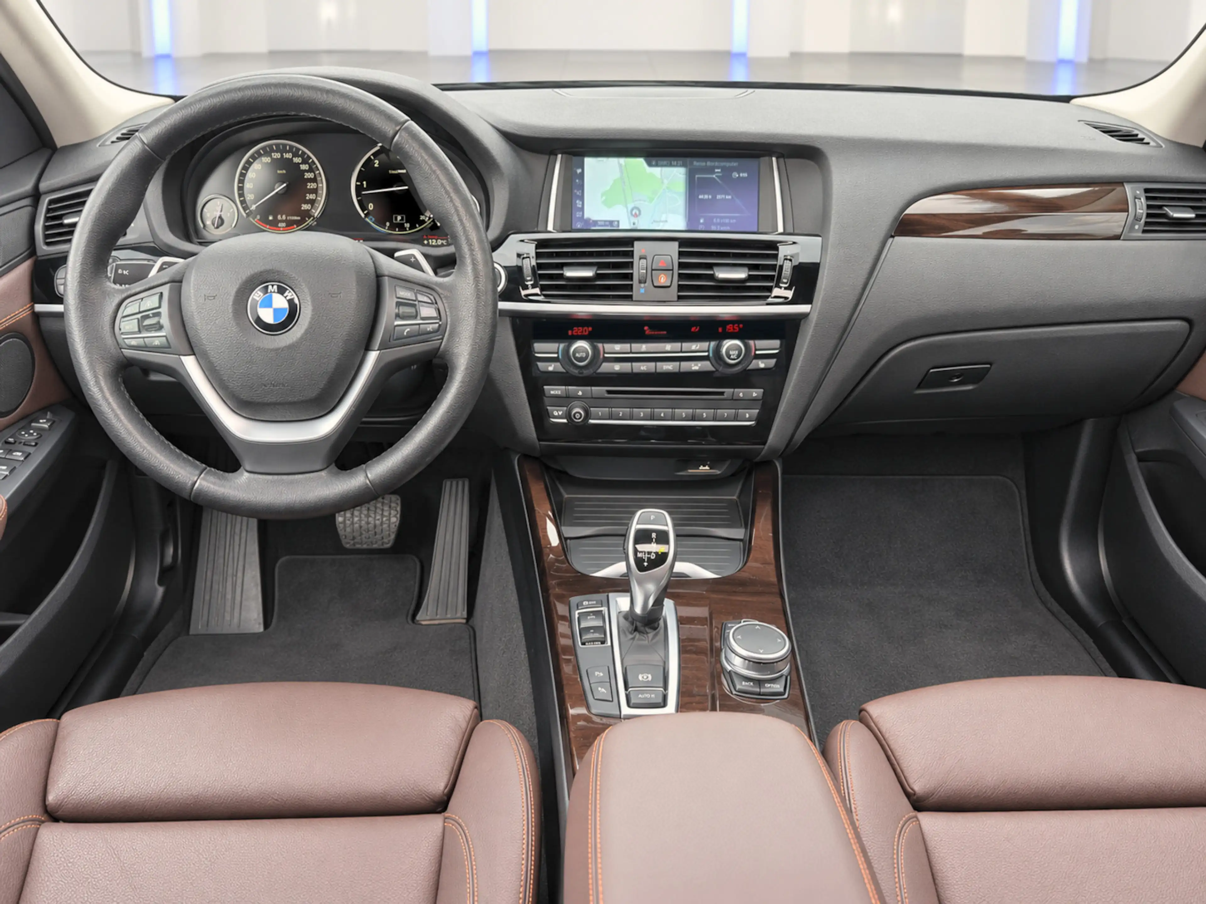 BMW X4 xDrive 30 d xLine HUD AHK RFK SCHIEBEDACH — photo 11