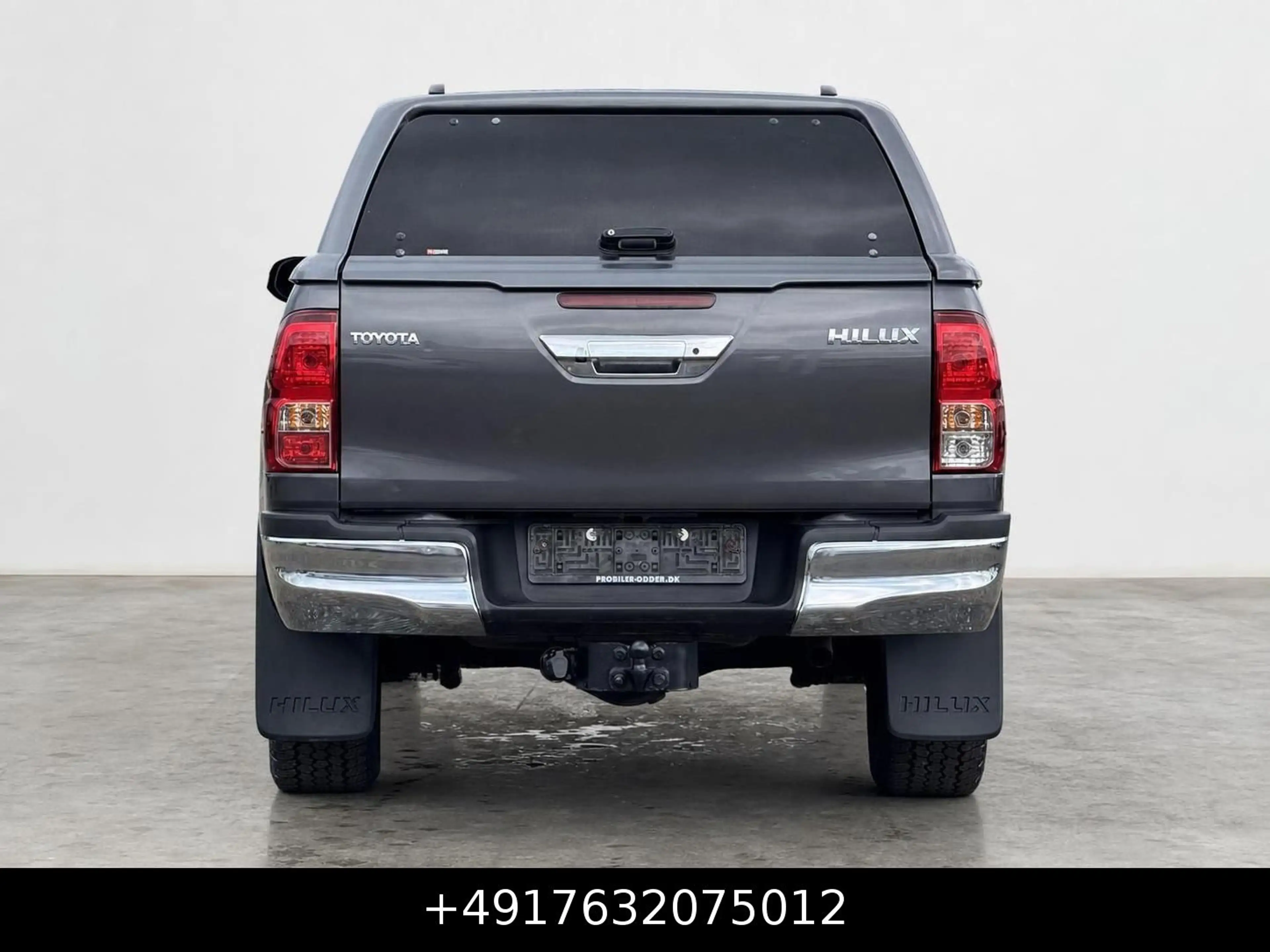 Toyota Hilux Double Cab Executive 4x4 Leder Aut. 1.Hand — photo 11