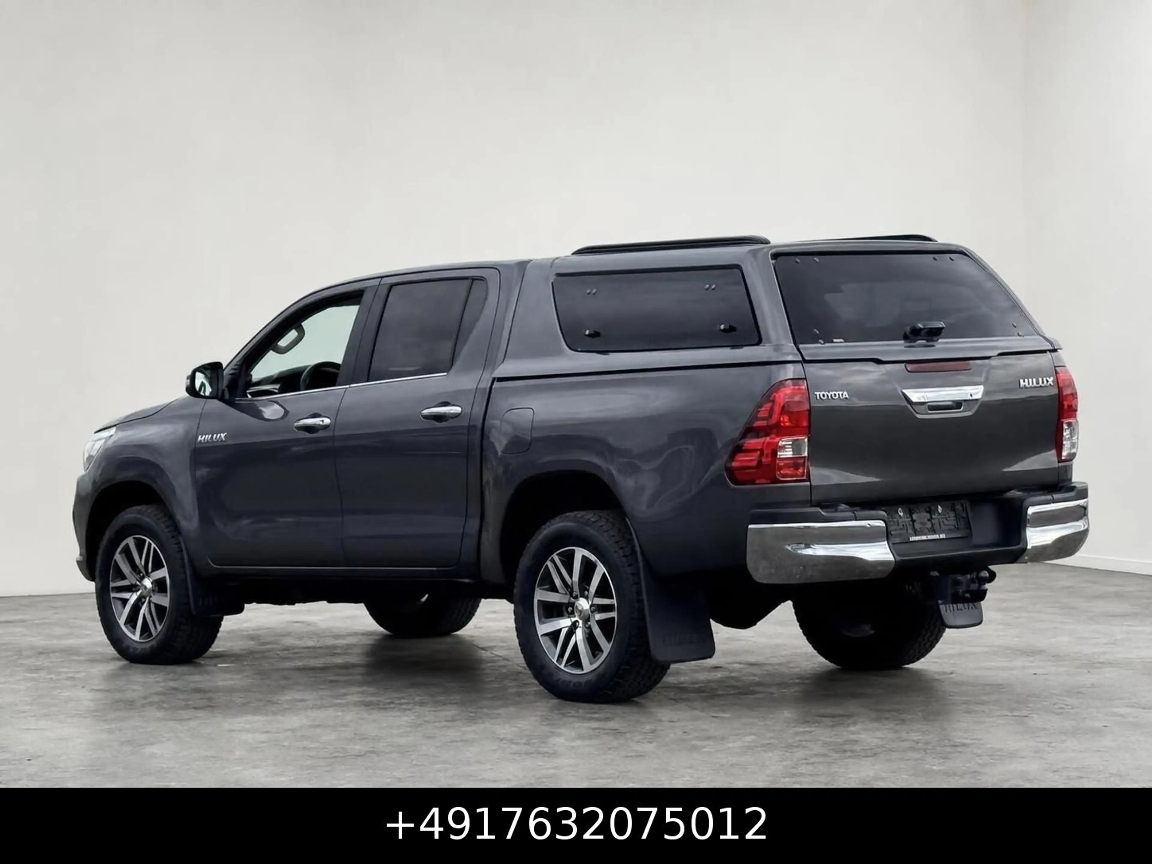 Toyota Hilux Double Cab Executive 4x4 Leder Aut. 1.Hand — photo 12