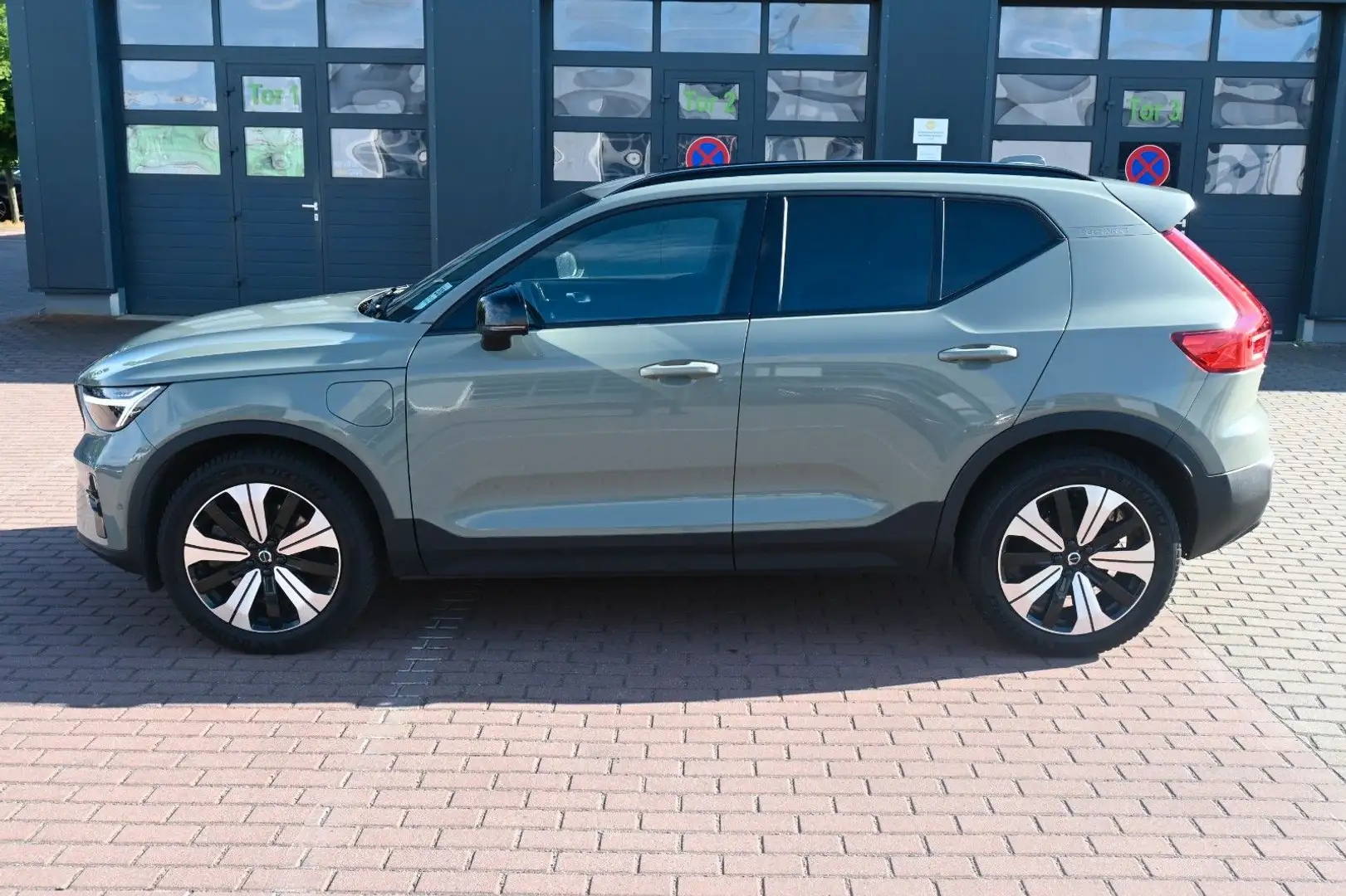 Volvo XC40 Ultimate Dark T5 PHEV Ultimate*360°*PANO* Grün - 1