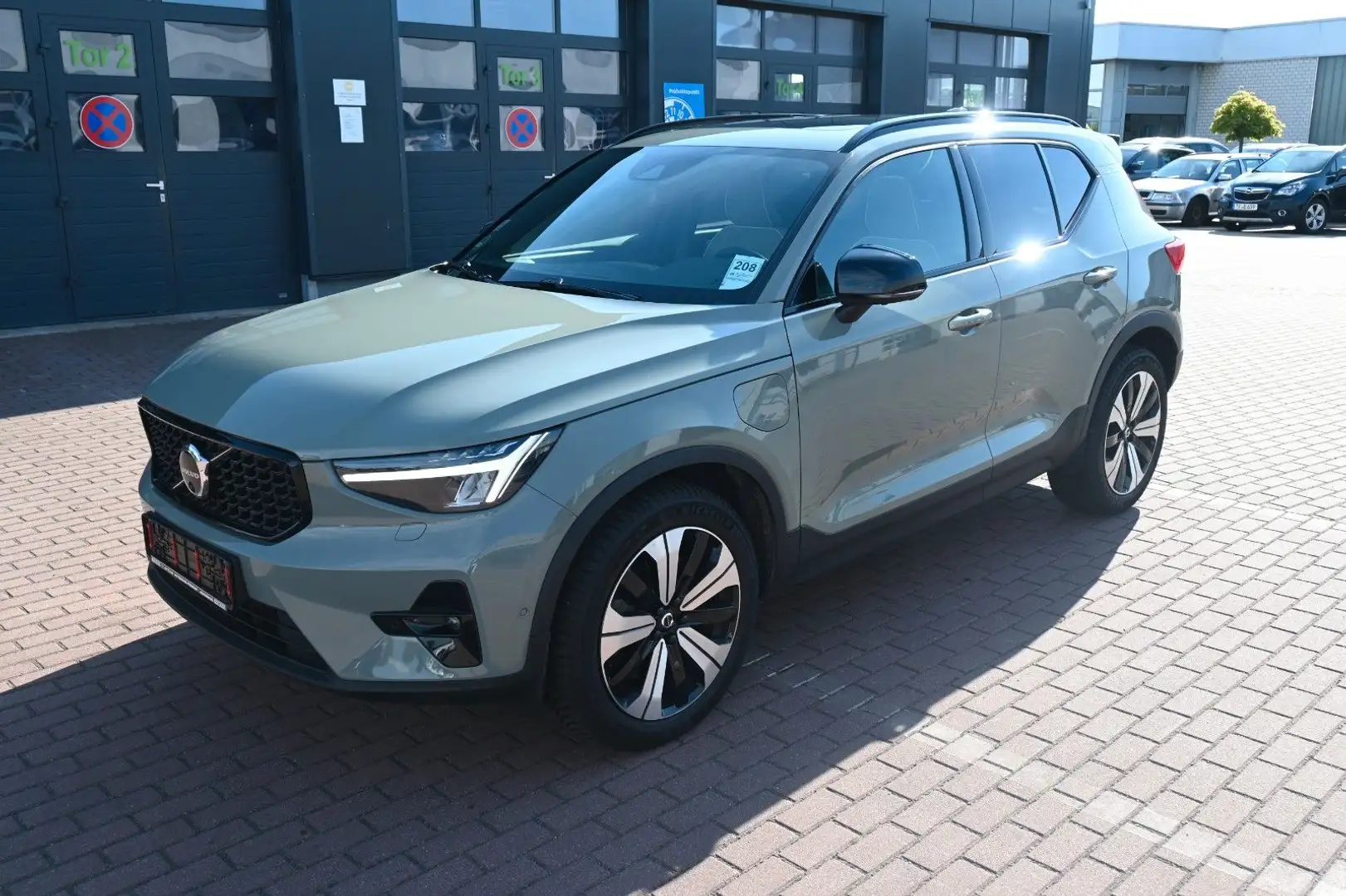 Volvo XC40 Ultimate Dark T5 PHEV Ultimate*360°*PANO* Grün - 2
