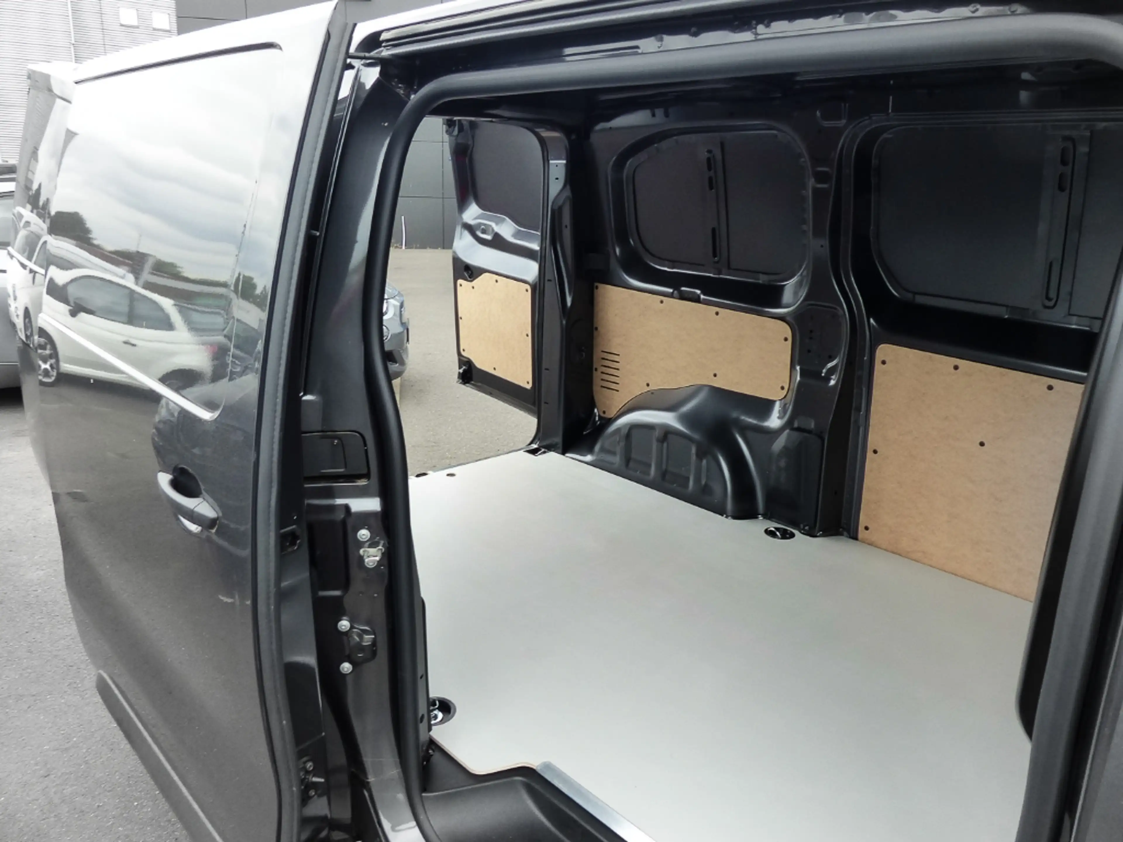 Fiat Scudo Kastenwagen 150 MT PAKET CITY CONNECT AHK — photo 8