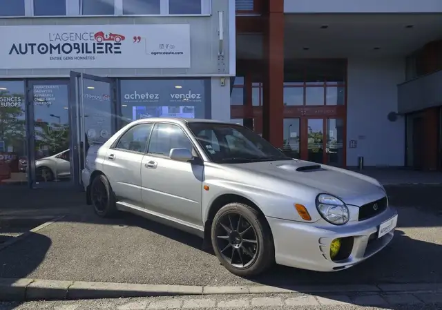 Subaru Impreza 2.0 220 WRX 4P