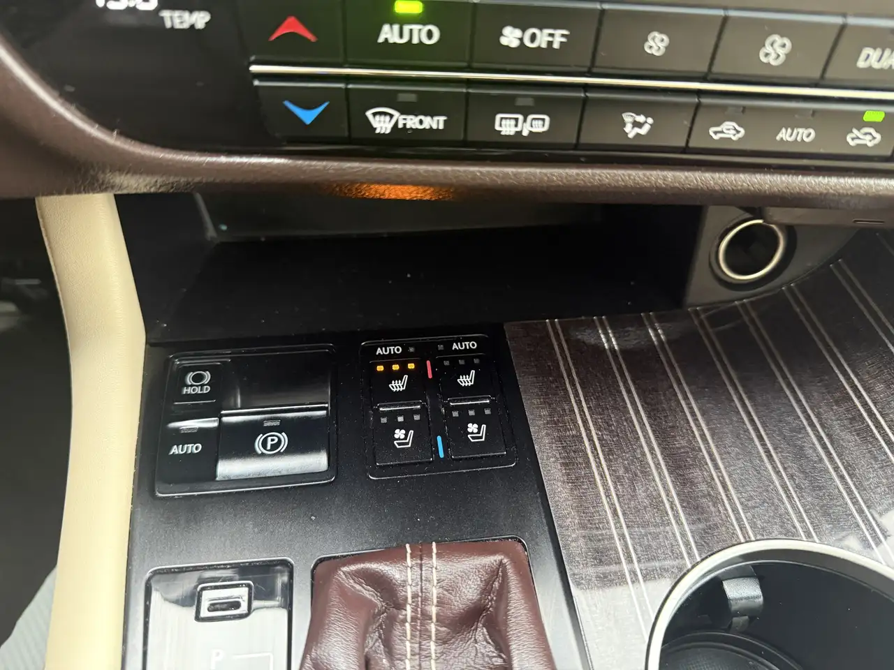 Lexus RX снимка Lexus RX