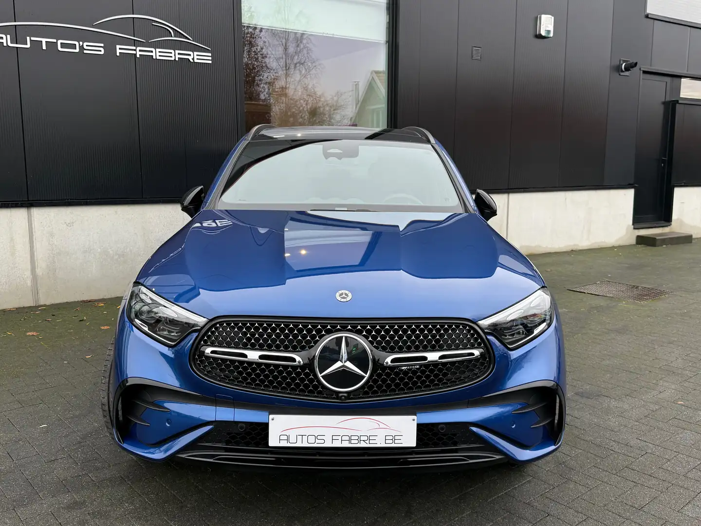 Mercedes-Benz GLC 200 4Matic 9G-TRONIC Edition AMG Line Panorama 6000km Blau - 2