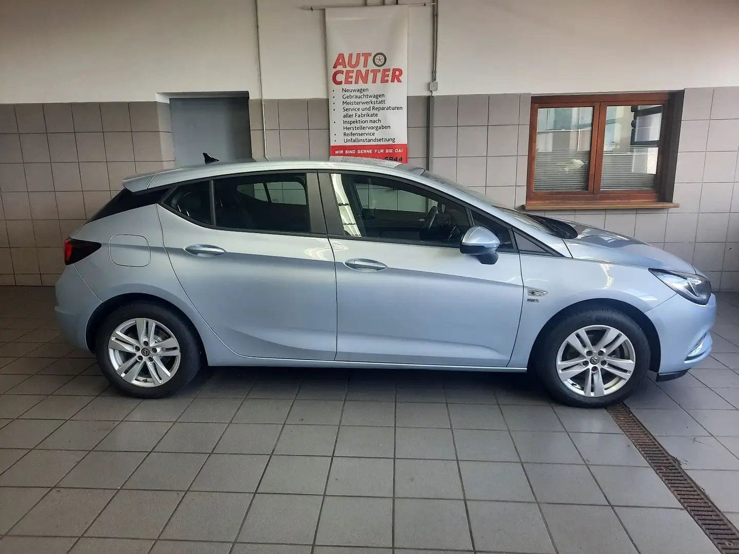 Opel Astra K Lim. 5-trg. 120 Jahre Start/Stop Zilver - 2