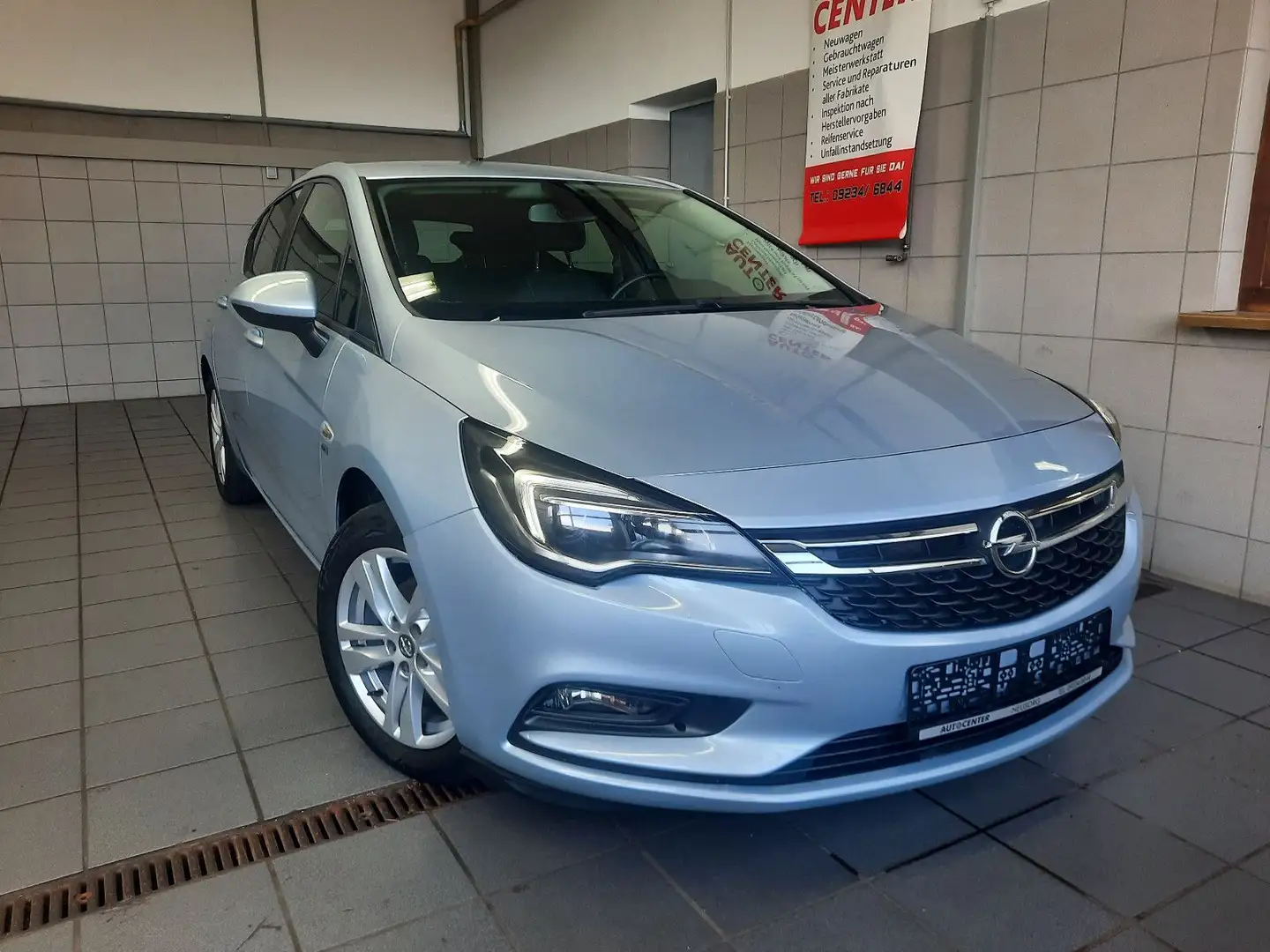 Opel Astra K Lim. 5-trg. 120 Jahre Start/Stop Zilver - 1