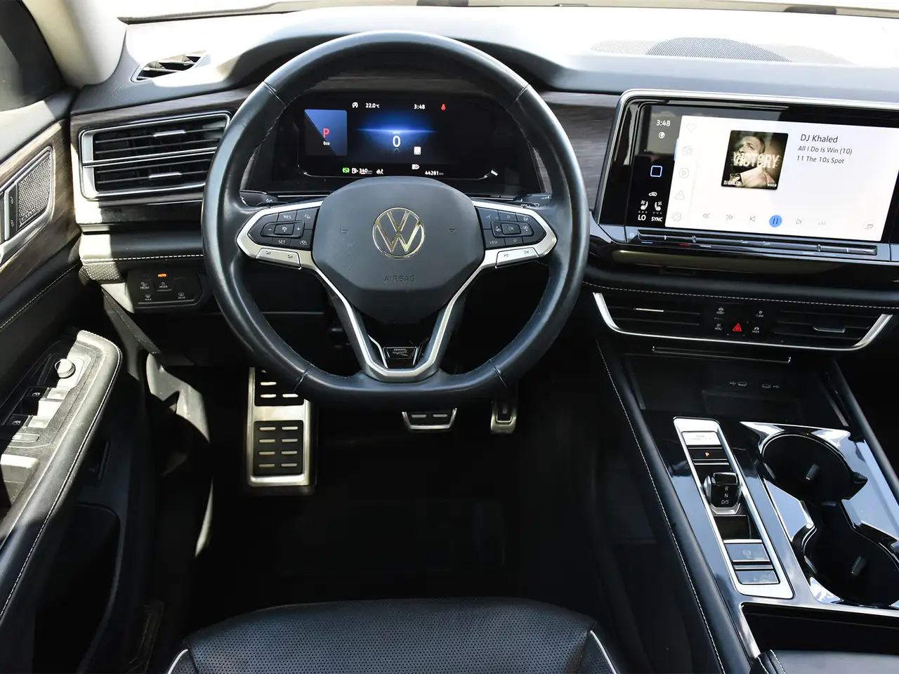 Volkswagen Atlas снимка Volkswagen Atlas