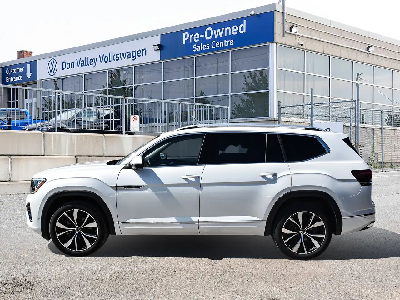 Volkswagen Atlas снимка Volkswagen Atlas