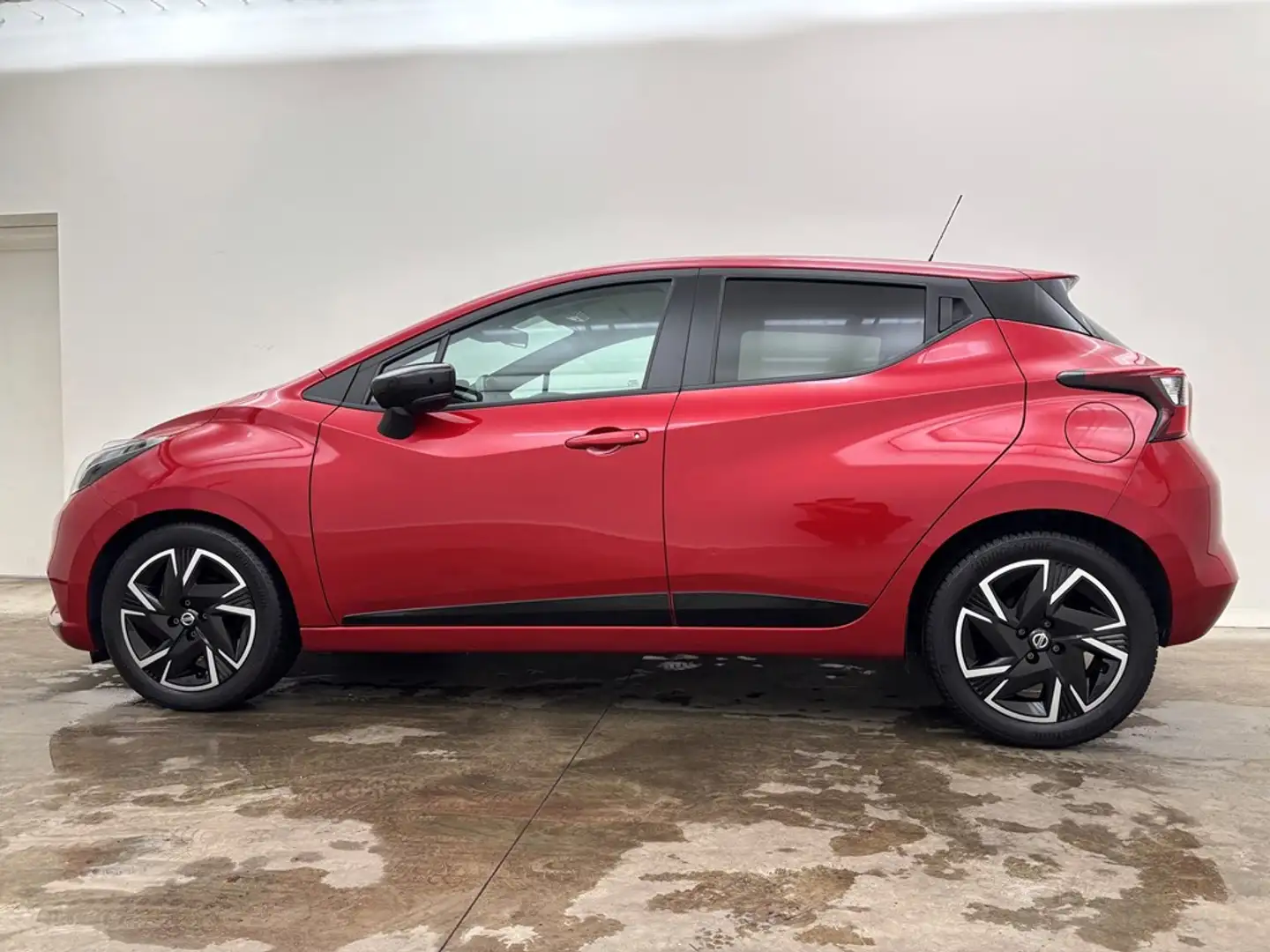 Nissan Micra 1.0 IG-T Tekna Carplay Cruise Control Rood - 2