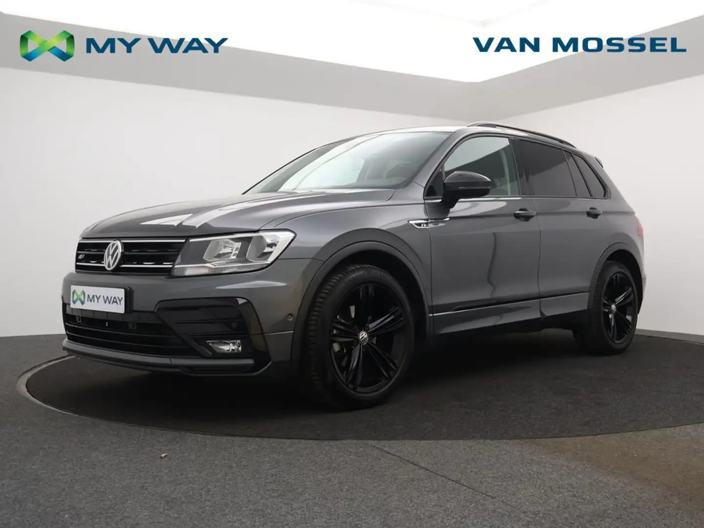 Volkswagen Tiguan Tiguan R-Line 1.5TSI 130PK *NAVI*CAMERA*BLTH*CRUIS Šedá - 1