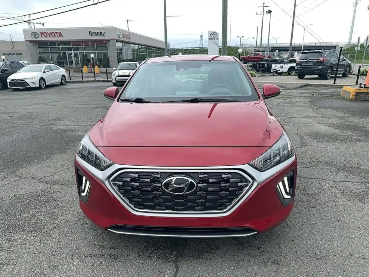 Hyundai IONIQ снимка Hyundai IONIQ