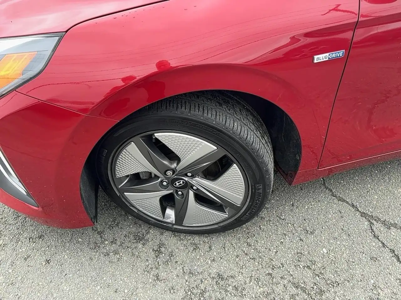 Hyundai IONIQ снимка Hyundai IONIQ