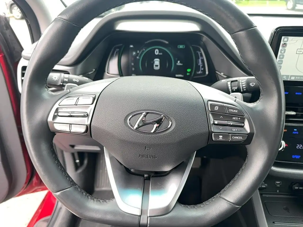 Hyundai IONIQ снимка Hyundai IONIQ