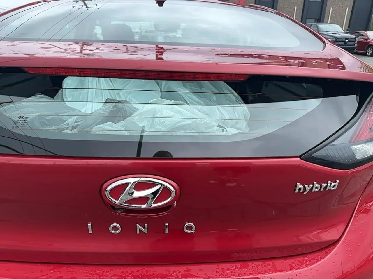 Hyundai IONIQ снимка Hyundai IONIQ