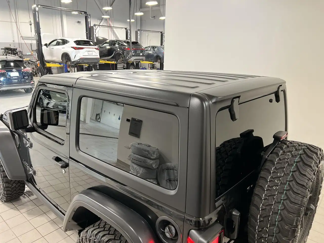 Jeep Wrangler photo Jeep Wrangler