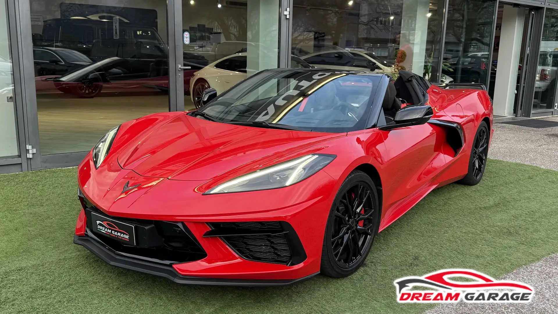 Corvette C8 Stingray Cabrio 6.2 3LT auto - EU Spec Rosso - 1