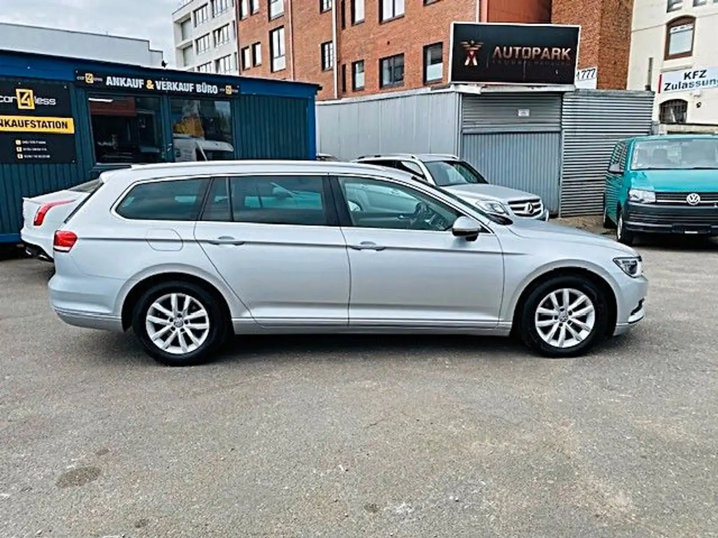Volkswagen Passat Variant 2.0 TDI  BMT DSG  Variant Silber - 2