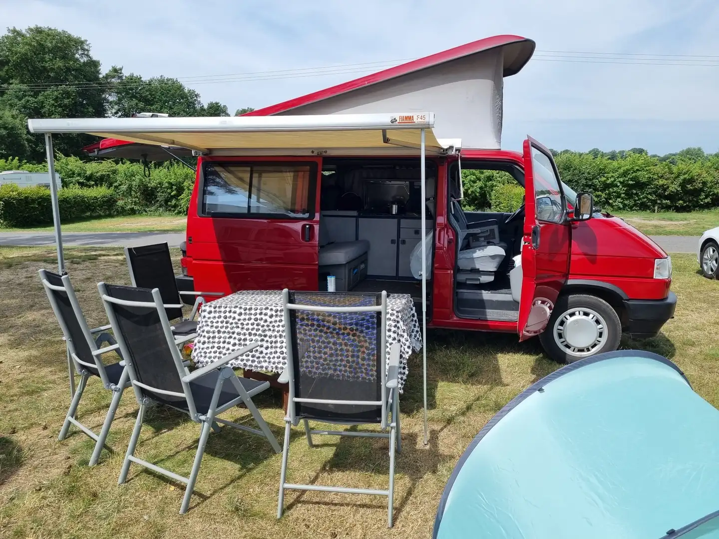 Volkswagen T4 California 2.4 D Aufstelldach+Küche+Markise+TÜV+ Rouge - 2
