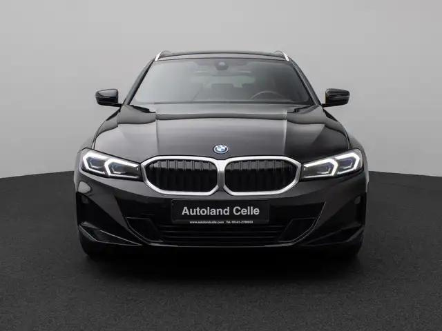 BMW 3 Series view 2