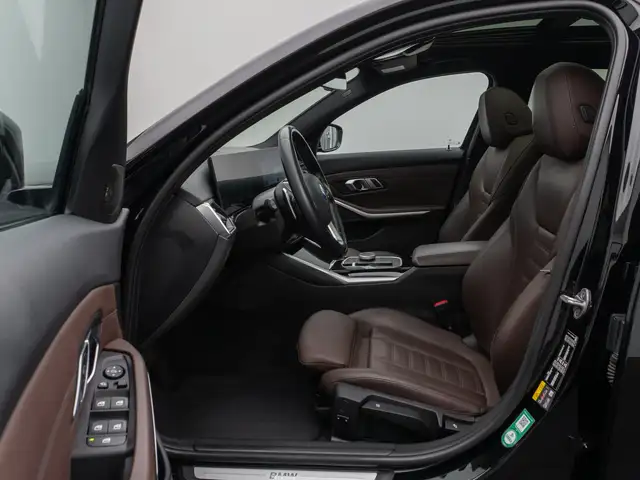 BMW 3 Series view 20