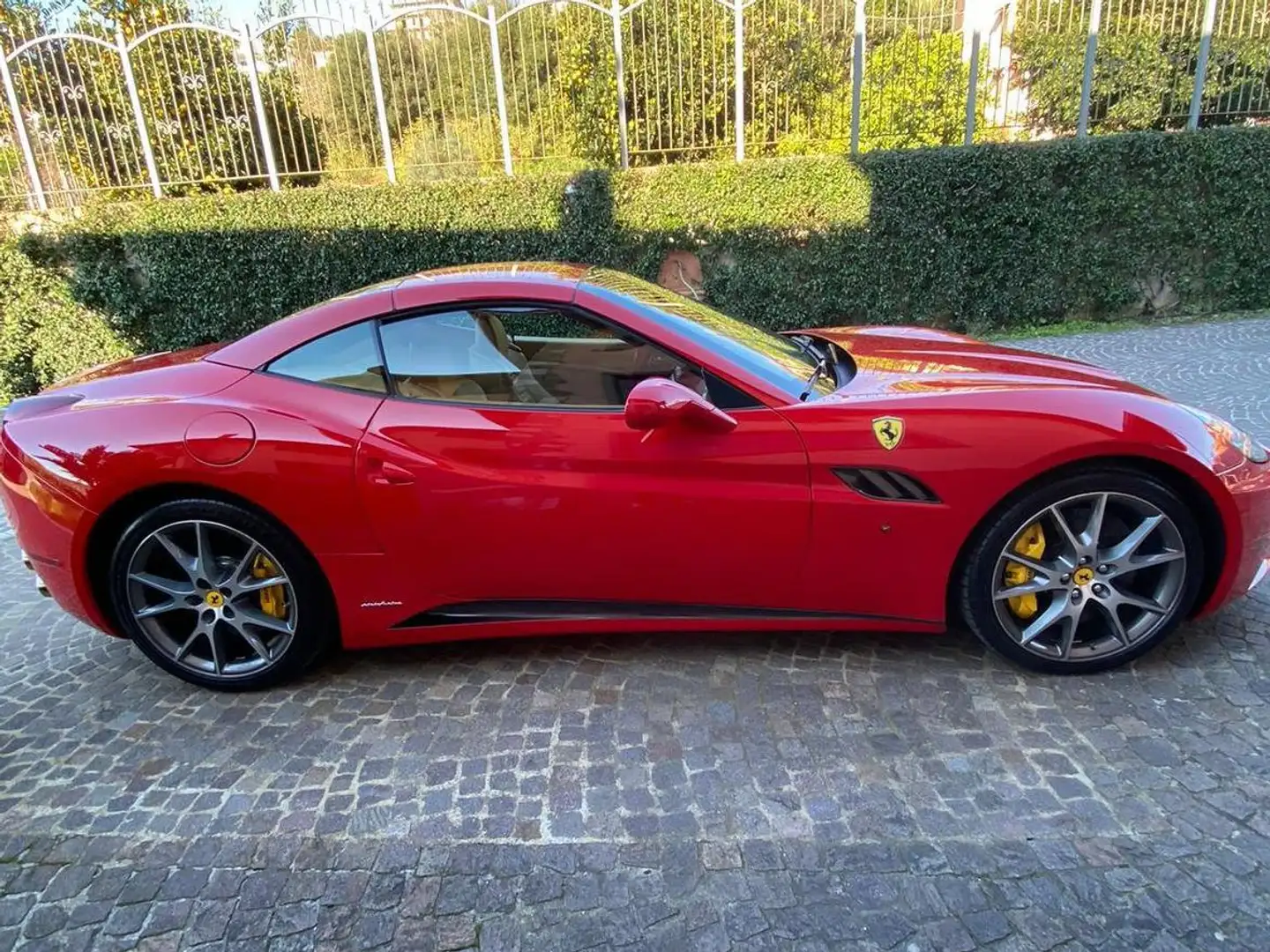 Ferrari California 4.3 dct Piros - 2