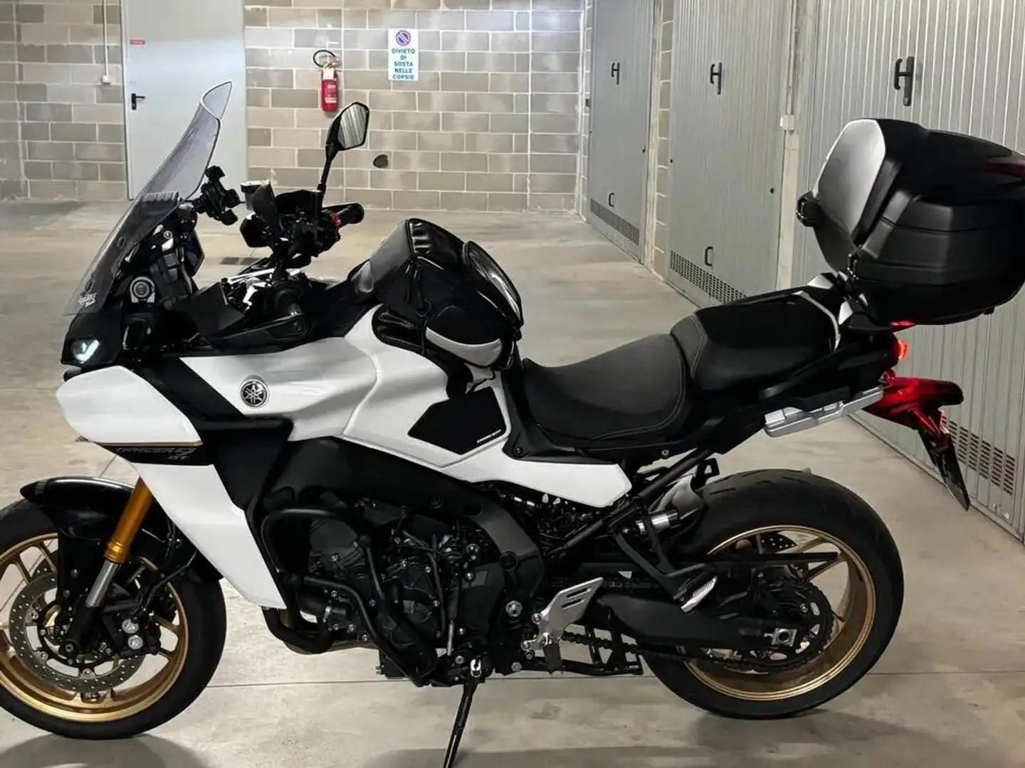 Yamaha Tracer 9 GT Alb - 2