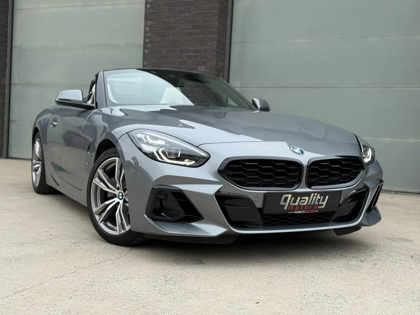 BMW Z4 Z4 sDrive20i Aut. // M-PACK // Harman/Kardon  // Grijs - 2
