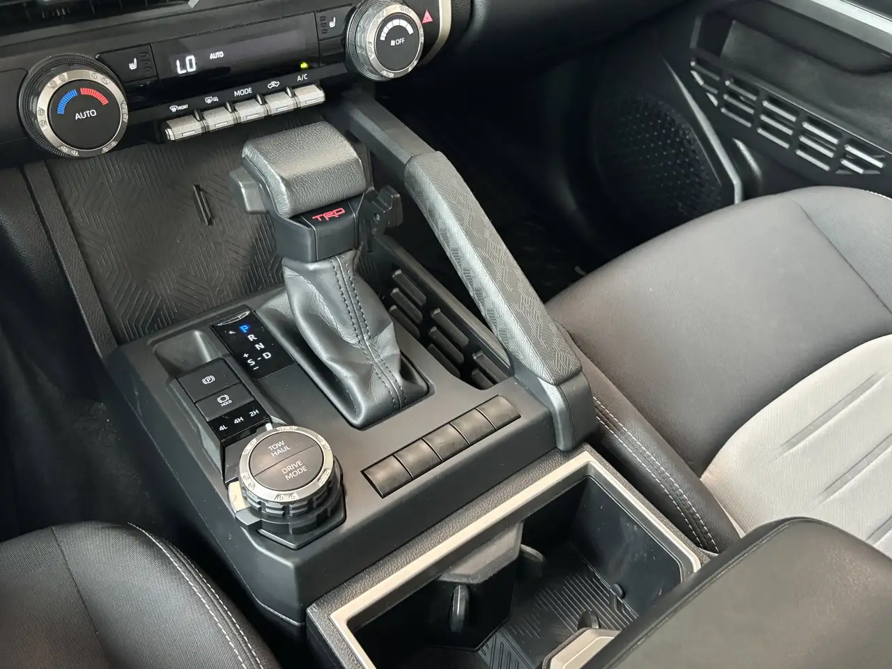Toyota Tacoma снимка Toyota Tacoma