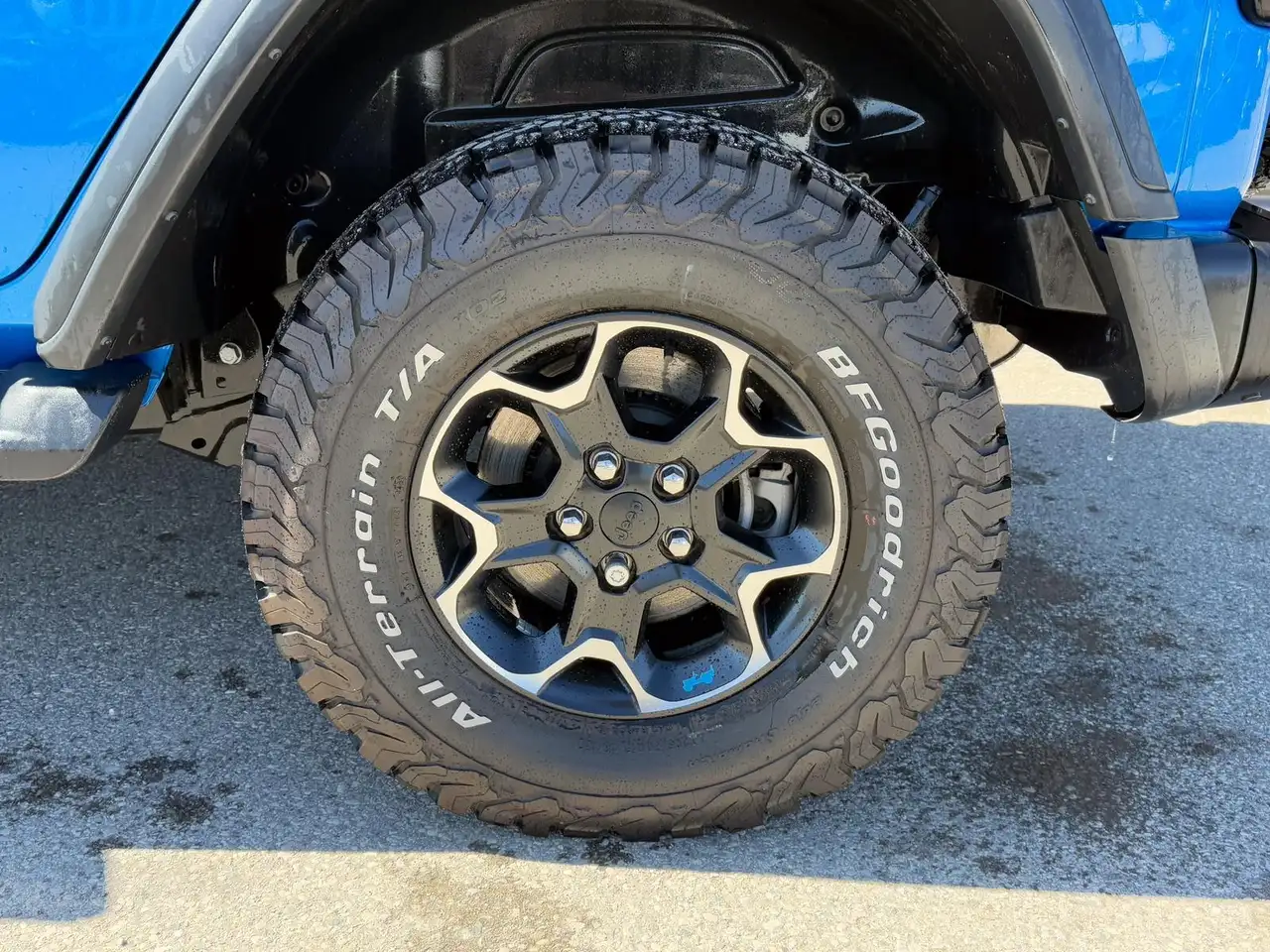 Jeep Wrangler снимка Jeep Wrangler