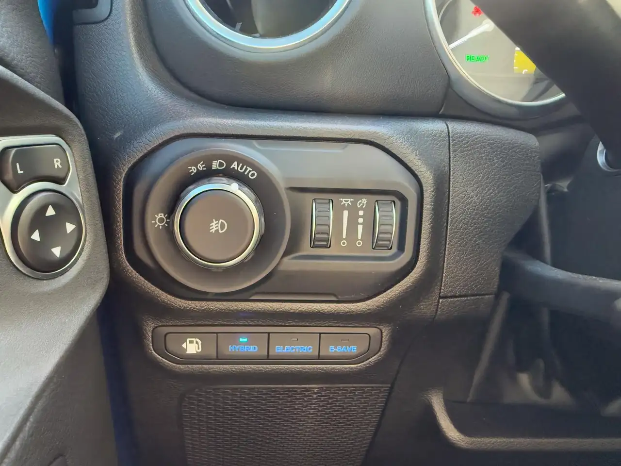 Jeep Wrangler снимка Jeep Wrangler